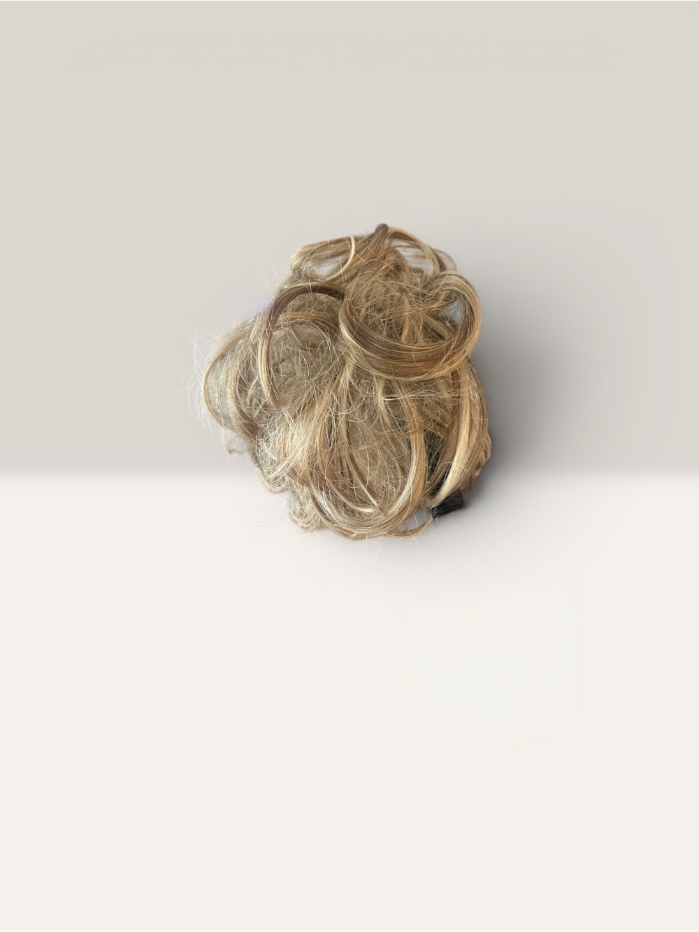 Tousled look Synthetic Hair Bun Scrunchie in Light Brown with Blonde Highlights - Picture 3 of 4
